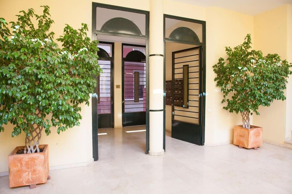 Zona 1 Santa Cruz Parking Privado Lägenhet Sevilla Exteriör bild