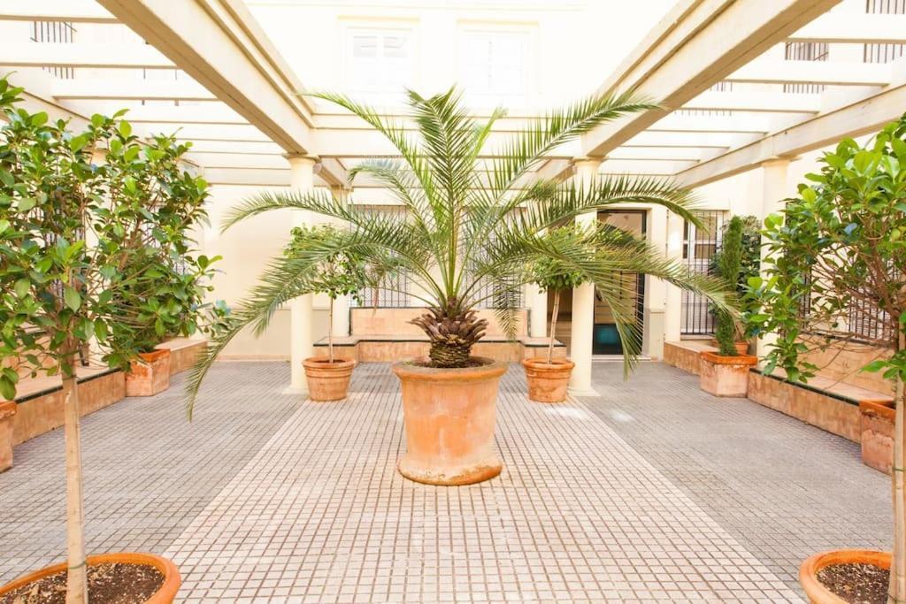 Zona 1 Santa Cruz Parking Privado Lägenhet Sevilla Exteriör bild